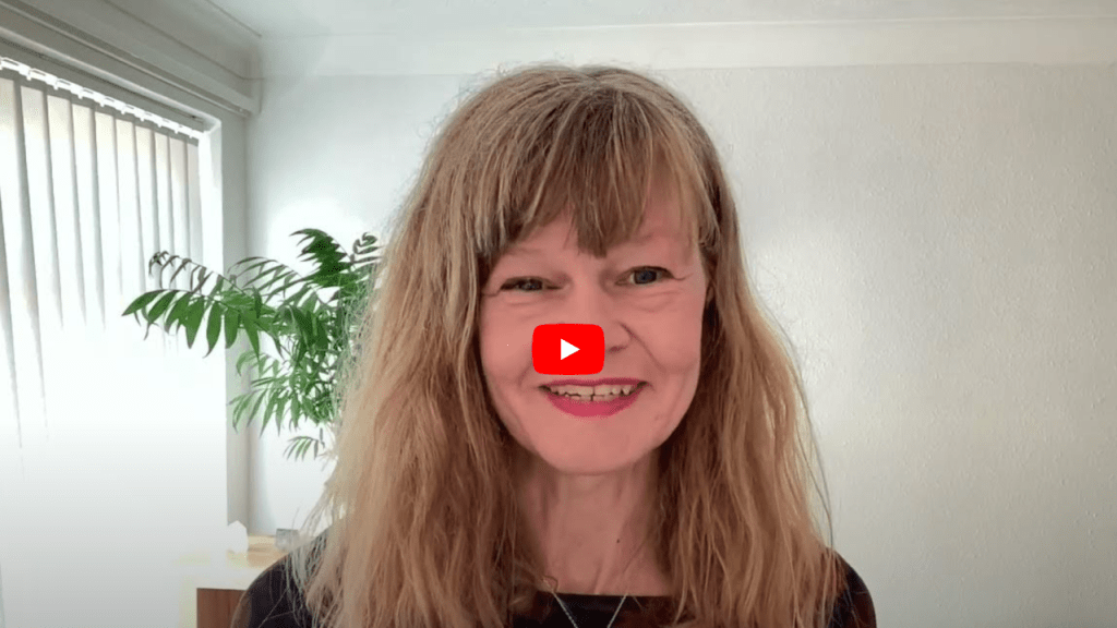 Screenshot of Lisa Farr speaking in her video 'don't write a proposal' covering how to get clients to say yes without a proposal